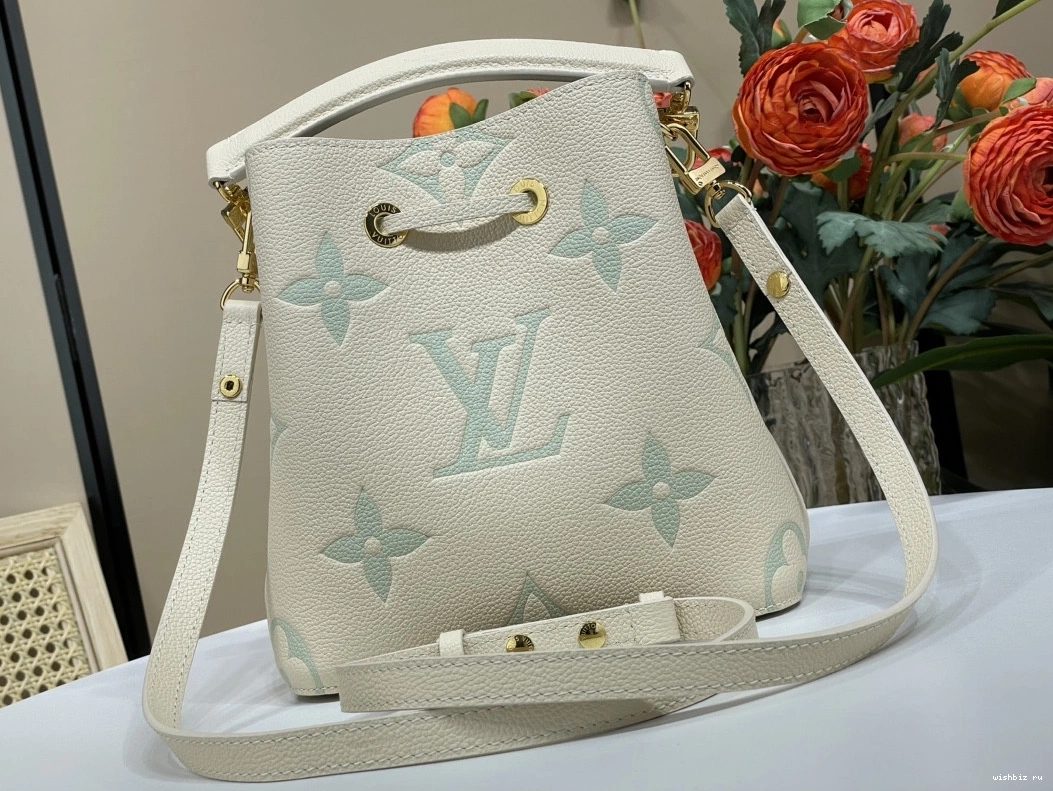 WIS VUITTON NÉONOÉ LOUIS BB 0717